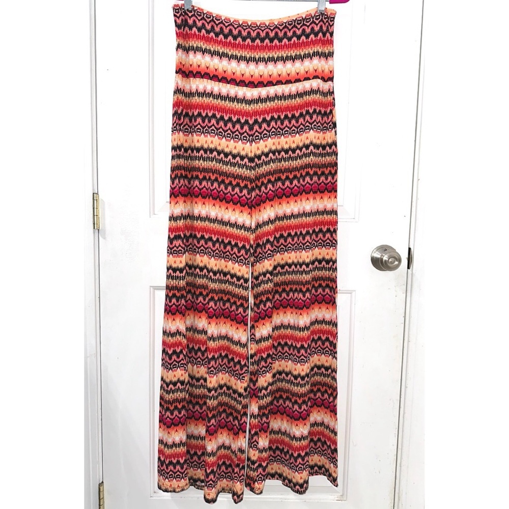 Vanity multicolor chevron print wide-leg pants, size XL
Excellent Condition